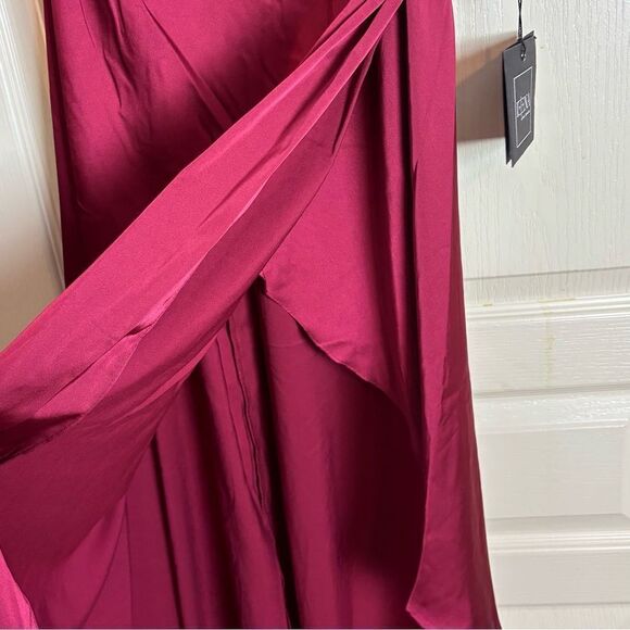 Mac-duggal Women's Red Dress - Picture 9 of 12